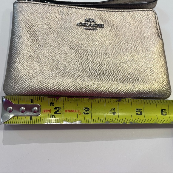 Coach Gold Wristlet Shimmer Glam Small Flat Clutch 6X4 - Picture 15 of 16